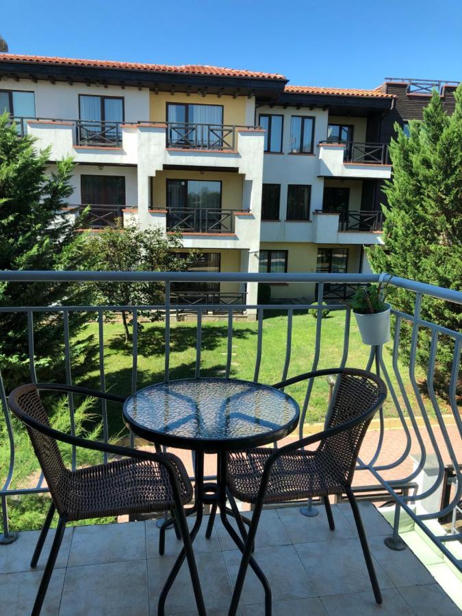 Family Hotel Littoral Sozopol Bagian luar foto