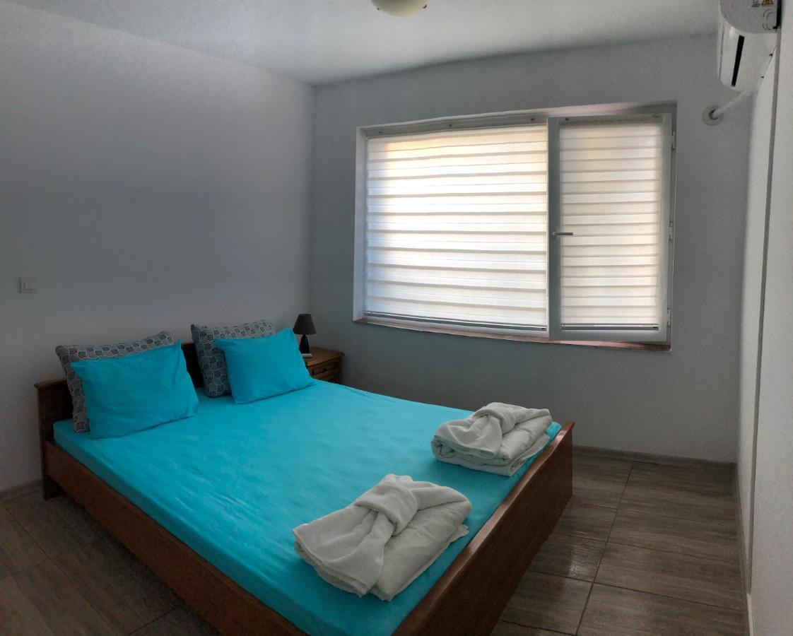 Family Hotel Littoral Sozopol Bagian luar foto