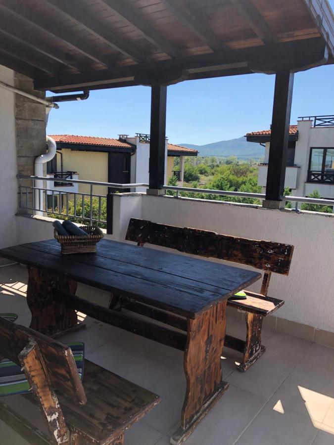 Family Hotel Littoral Sozopol Bagian luar foto