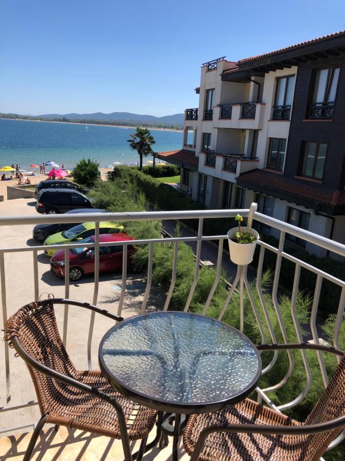 Family Hotel Littoral Sozopol Bagian luar foto