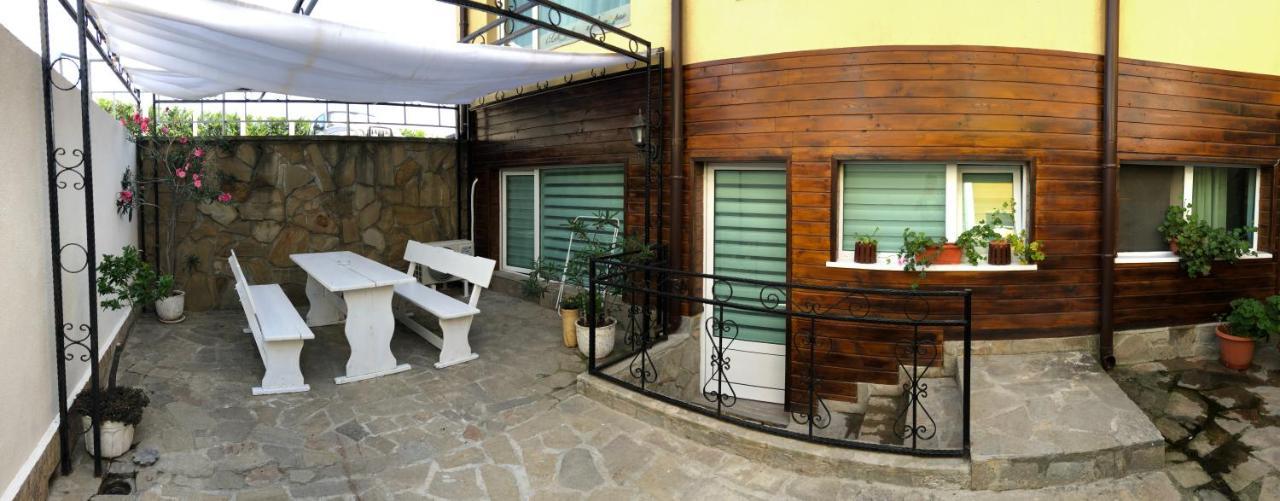 Family Hotel Littoral Sozopol Bagian luar foto